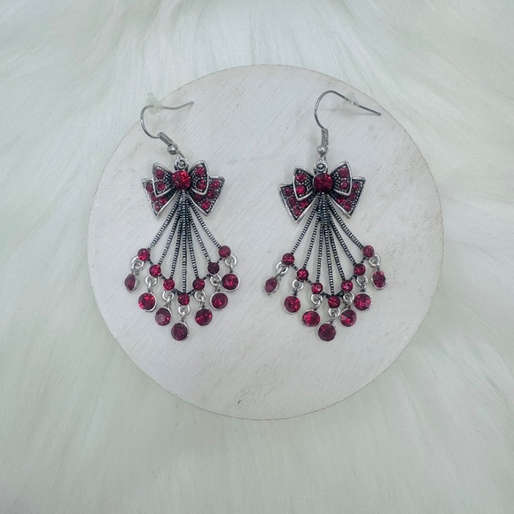 Chandelier Bow Rhinestone Statement Earrings in red - Picture 1 of 4